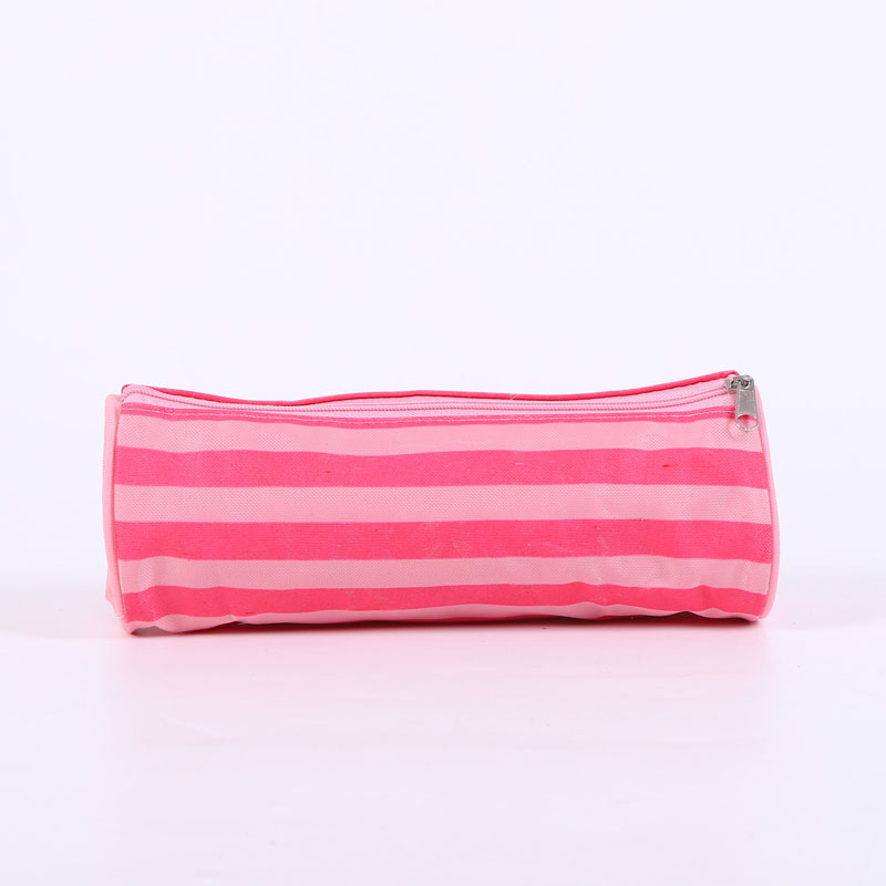 Przedstawiamy pokrowiec na długopis Slim Pen Pouch: wygodny i stylowy sposób noszenia długopisów